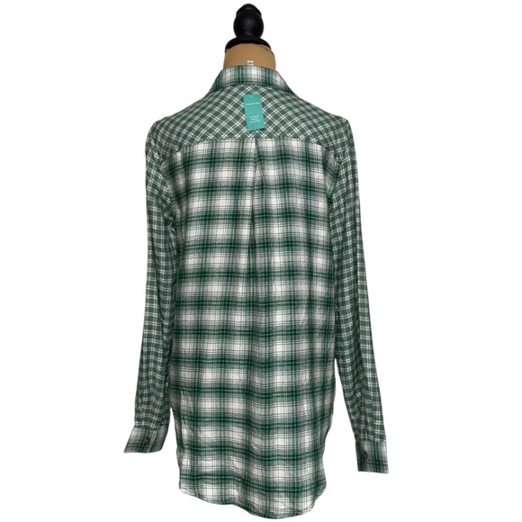 Maurices Green Button Down‎ Shirt Asymmetrical Plaid Design Size S - Picture 3 of 9